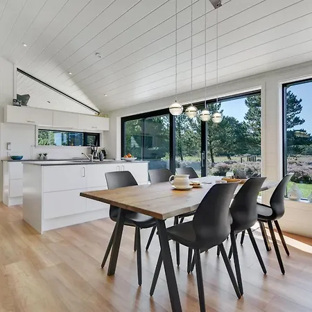 Tea - 2-7km From The Sea By Interhome